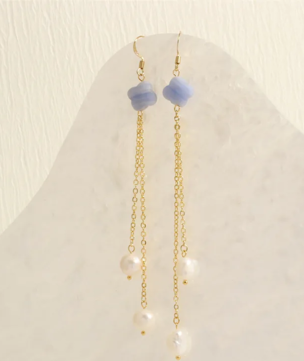 Parure collier, boucles d'oreilles et bracelet avec 🍀  plaquée or et perle d'eau douce